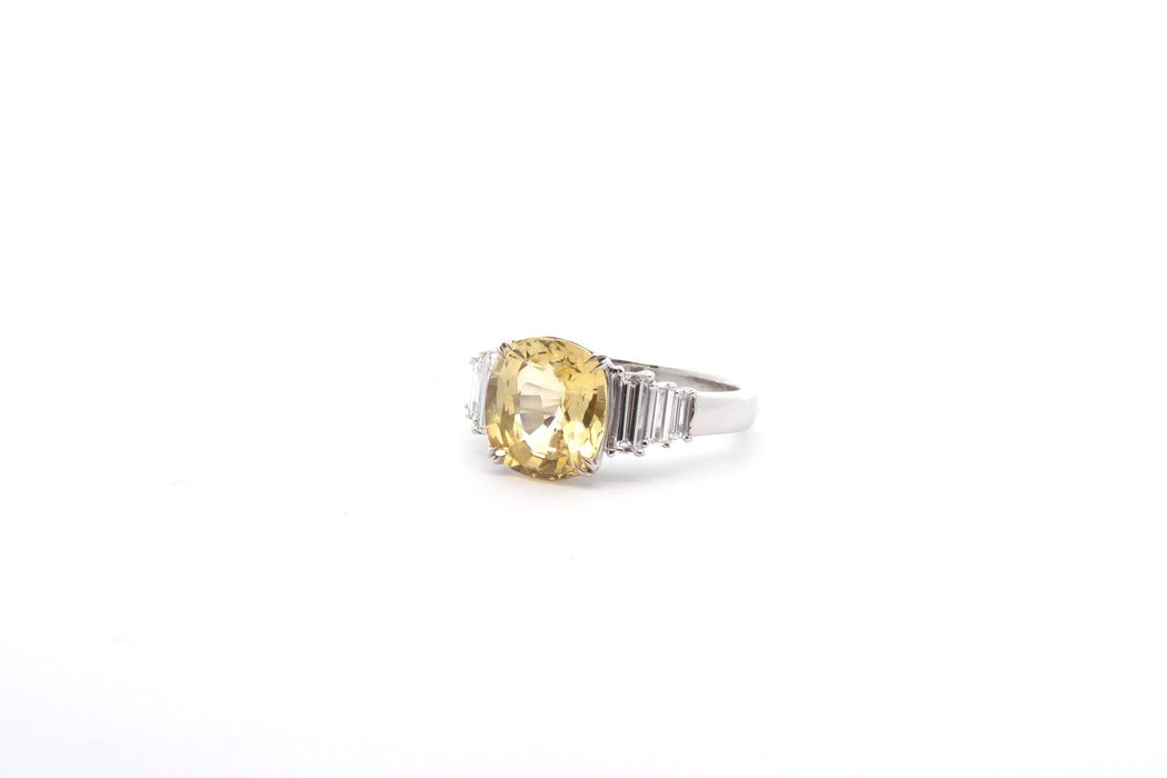 Bague Bague saphir jaune 3,95cts et diamants 58 Facettes 25600-26202