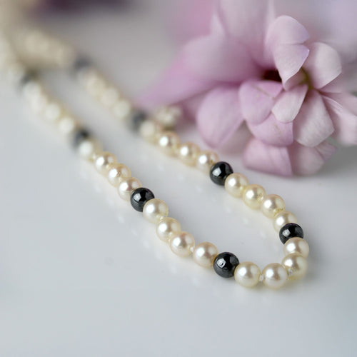 Collier Collier perles de culture et hématites 58 Facettes 24-001C