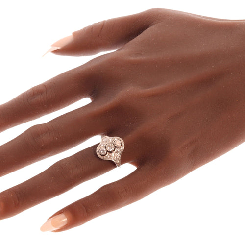 Bague 55 Géométrie en lumière : une bague Art déco en platine et diamant des années 1920 58 Facettes 25282-0064