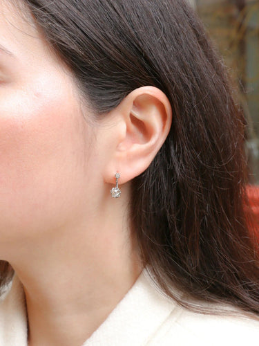 Boucles d'oreilles Dormeuses or diamants coussin taille ancienne 1,1 ct 58 Facettes J272