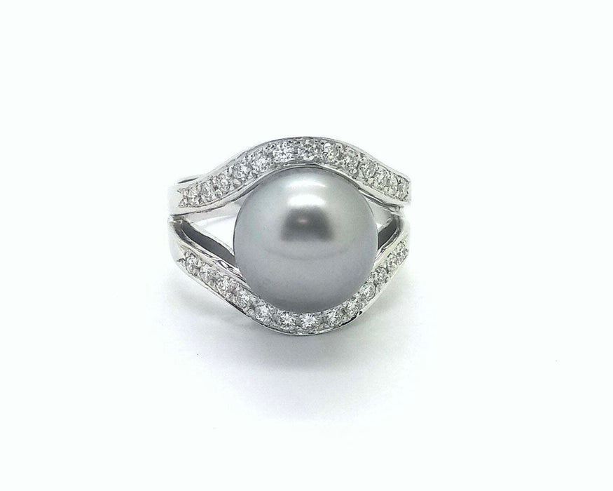 Bague Bague avec diamants et perle de Tahiti 58 Facettes