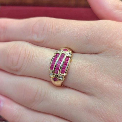 Bague 52 Bague en Or Jaune, Rubis et Diamants 58 Facettes 32229