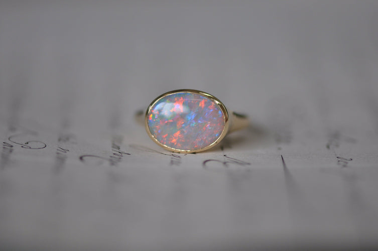 Bague Vintage Australian opal ring 58 Facettes