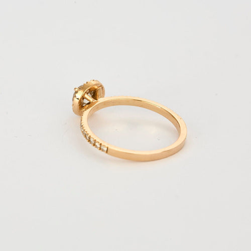 Solitaire "Gemmyo" entouré en or rose 18K et diamants 0,50 carat.