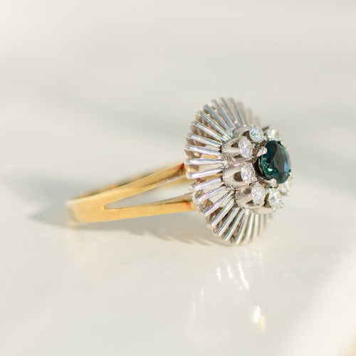 Bague 57 Bague vintage en or jaune et blanc avec saphir et diamants 58 Facettes