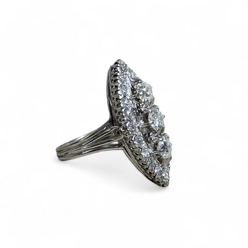 Bague 55 Marquise diamants en or blanc 58 Facettes 146