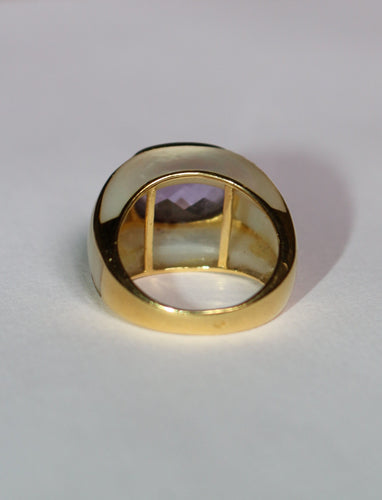 Bague 53 Bague jonc or jaune améthyste entourée de nacre 58 Facettes 588