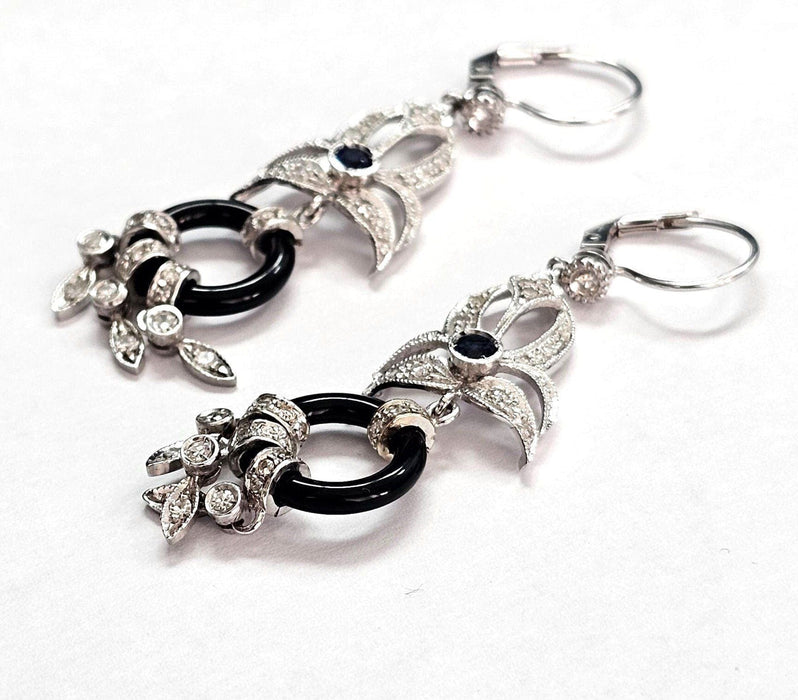 Boucles d'oreilles Boucles d'oreilles en or blanc 18 carats avec saphir onyx et diamants 58 Facettes