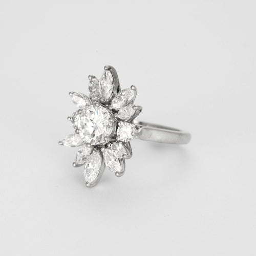 Bague 49.5 Bague fleur diamants 58 Facettes 31300497