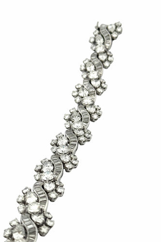 Bracelet Bracelet haute joaillerie en platine , or et diamants 58 Facettes