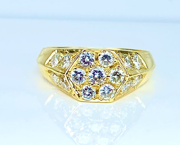 Bague 47 Chevalière en or jaune 18 carats, 15 diamants 0,75 carats 58 Facettes AB634