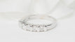 Bague 53.5 Demi alliance en or blanc et diamants 0.60ct 58 Facettes 31384