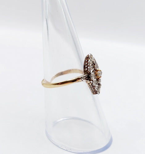 Bague marquise or jaune, platine et diamants (circa 1900)