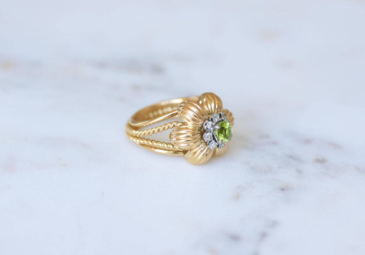 Bague 60 Bague Cocktail Fleur Péridot Diamants Or Jaune 58 Facettes