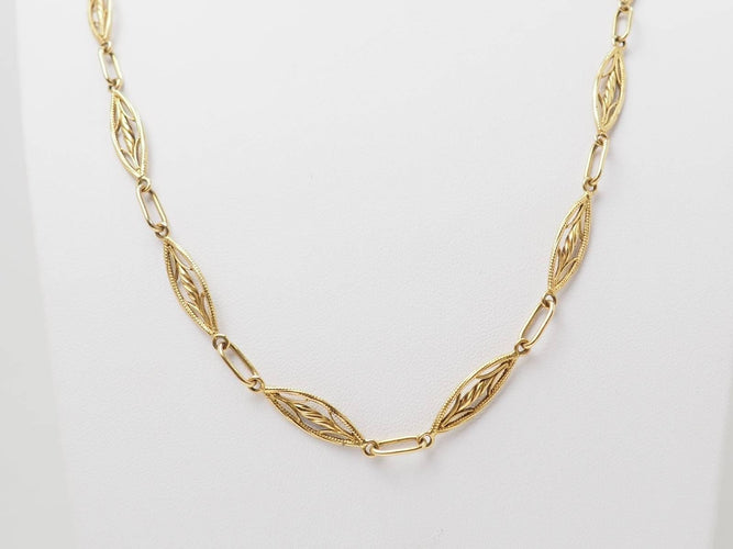 Collier filigrane ancien en or jaune 58 Facettes 30265