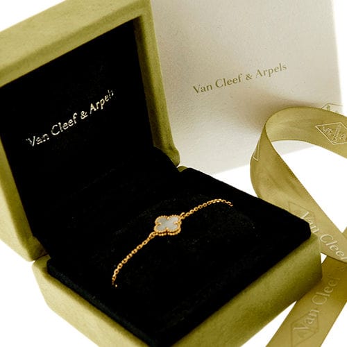 Bracelet Van Cleef & Arpels - Bracelet Trèfle à Quatre Feuilles en Nacre 58 Facettes 39299