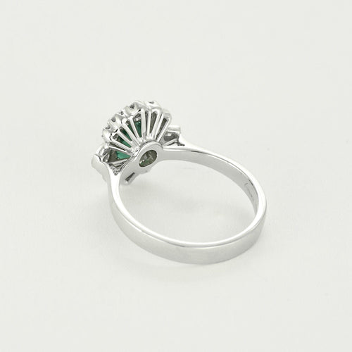 Bague 54 Bague marguerite or gris, émeraude et diamants 58 Facettes BA519