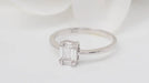 Bague 53.5 Bague en or blanc et diamants baguettes 58 Facettes 32845