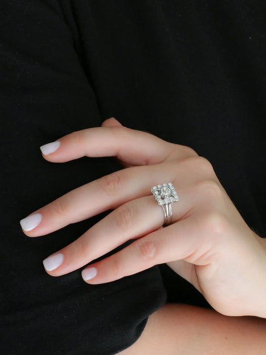 Bague or blanc diamant coussin taille ancienne 0,80 ct