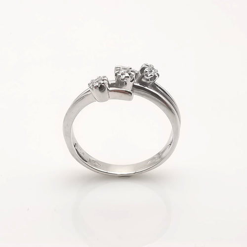 Bague 56 Bague en or et diamants 58 Facettes