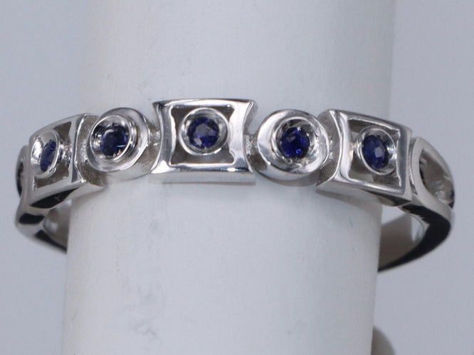 Bague 52.5 Bague géométrique Art Déco saphirs bleus or blanc 18 carats 58 Facettes BA-107