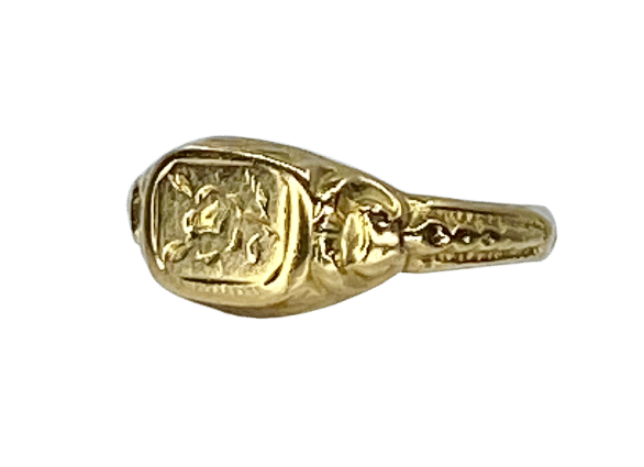 Chevalière en or jaune 18 carats vers 1900