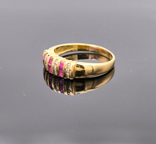 Bague 58.5 Bague jarretière or ornée de rubis et diamants 58 Facettes