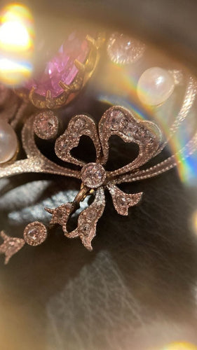 Pendentif Pendentif Belle Époque en or jaune 18k et platine, diamants, perles, saphir rose 58 Facettes