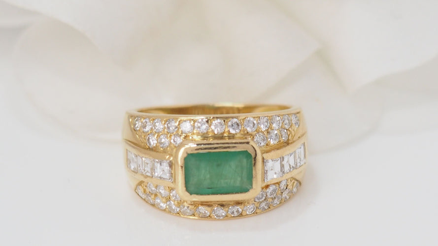 Bague 52 Bague Jonc en or jaune, émeraude et diamants 58 Facettes 31317