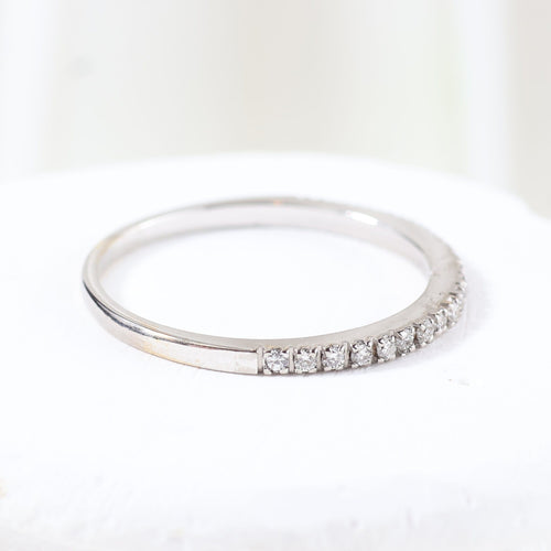 Bague 54 Alliance demi-éternité en or blanc sertie de diamants taille brillant 58 Facettes J020000129