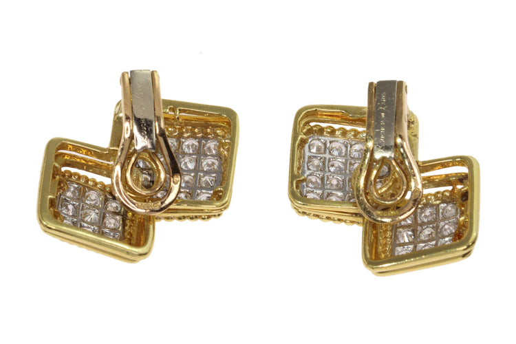 Boucles d'oreilles L'élégance parisienne des années 1950 : les boucles d'oreilles clips en or et diamants de Boucheron 58 Facettes 16110-0082