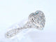 Bague 54 Bague entourage en or blanc en forme de cœur avec diamants 58 Facettes 2034