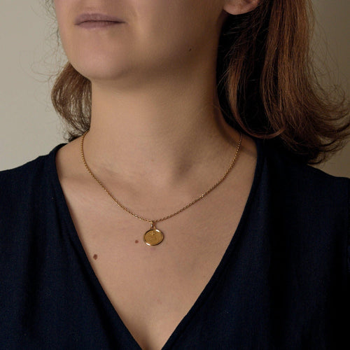 Pendentif AUGIS - Médaille sentimentale en or jaune 58 Facettes AUX1454