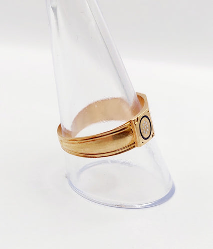 Bague 61.5 Bague chevalière victorienne en or rose 18k décorée d’émail et de fleurs 58 Facettes A06459