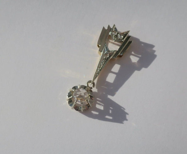 Pendentif Pendentif Art Déco flèche en or jaune et or blanc 18 carats et diamants 58 Facettes