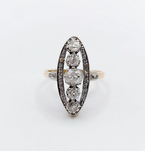 Bague 51 Bague marquise ancienne or jaune et platine, diamants (circa 1900) 58 Facettes A04975