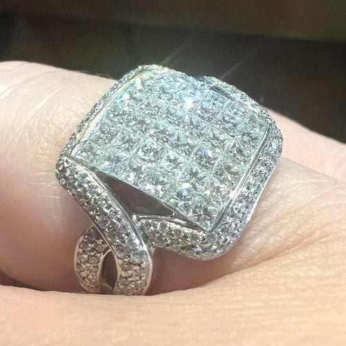 Bague 51 Bague Or blanc Diamants princesse 58 Facettes 2640 A