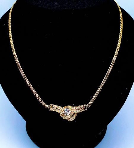 Collier Collier en or jaune 18 carats avec motif central en diamant 58 Facettes AB233