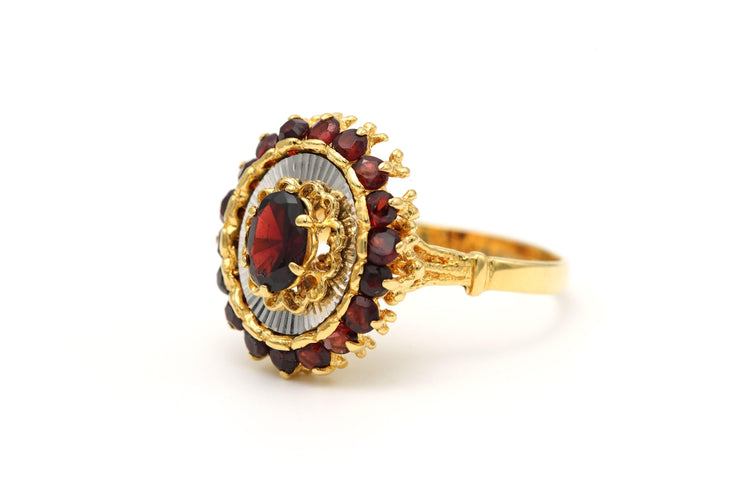 Bague 60 Bague en or jaune sertie de grenats 58 Facettes 22327