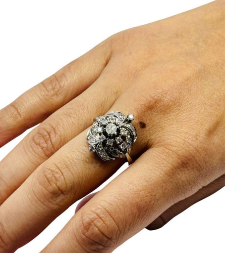 Bague 53 Bague rétro Cluster en or blanc des années 1940, diamant naturel de 1,52 ct 58 Facettes E12