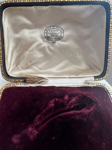 Broche Broche Fleur En Or Blanc Ornée De Diamants 58 Facettes