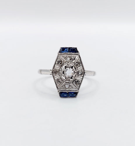 Bague 53.5 Bague marquise art deco or blanc 18k et platine ornée de diamants taille roses et de saphir calibrés dans une monture géométrique 58 Facettes A04976