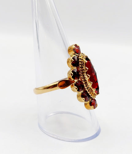 Bague 59.5 Bague marquise antique or jaune, grenats sur paillons 58 Facettes A05966