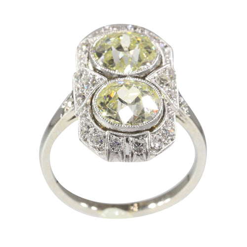 Bague 51 L'élégance Art déco : l'histoire d'une bague en diamant des années 1930 58 Facettes 22193-0036