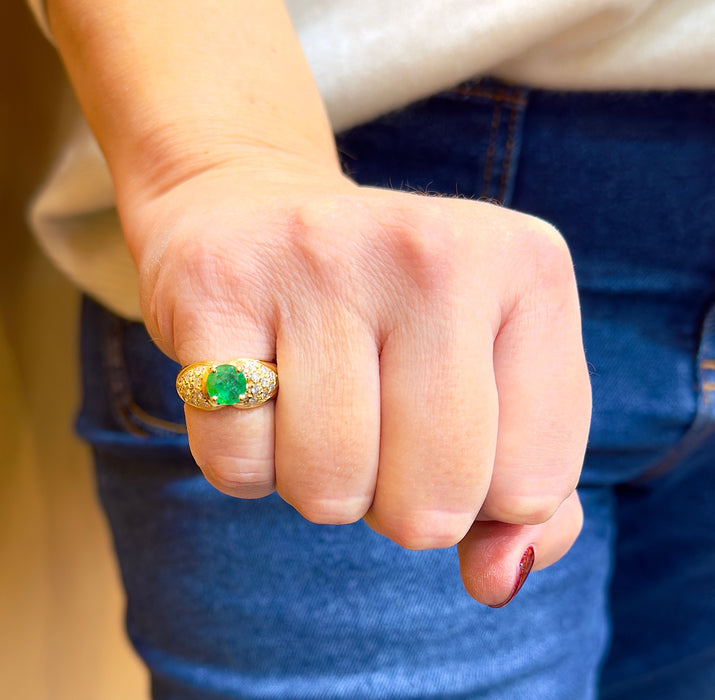 Bague 50 Bague en or jaune, émeraude et diamants 58 Facettes