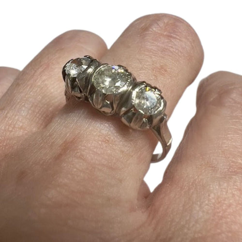 Bague BAGUE ART DÉCO DES ANNÉES 1930-1935 EN PLATINE 950 KT AVEC DIAMANTS 58 Facettes DMAR4