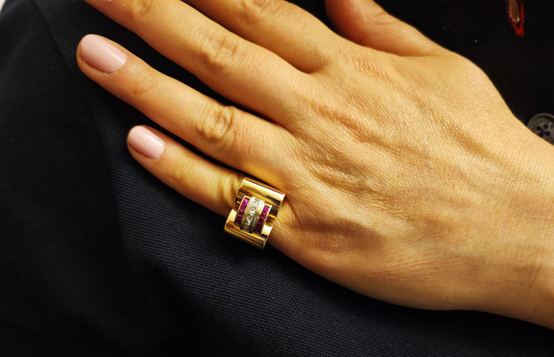 Bague 53 Bague tank en or rose, rubis et diamants 58 Facettes DV.47-tank