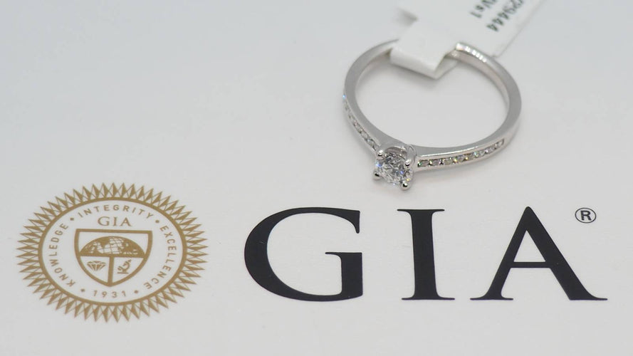 Bague 52 Bague solitaire en or blanc et diamant 58 Facettes 29611/29444