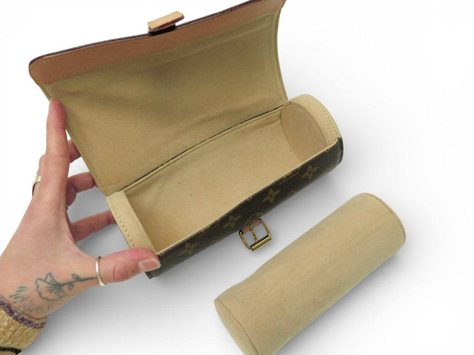 Montre marmotte LOUIS VUITTON etui 3 montres en toile monogram m47530  case 58 Facettes 272485