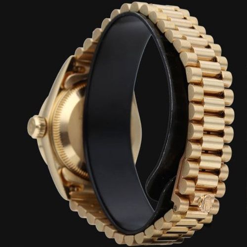 Montre Rolex Montre Oyster Perpetual 26 58 Facettes MT43271